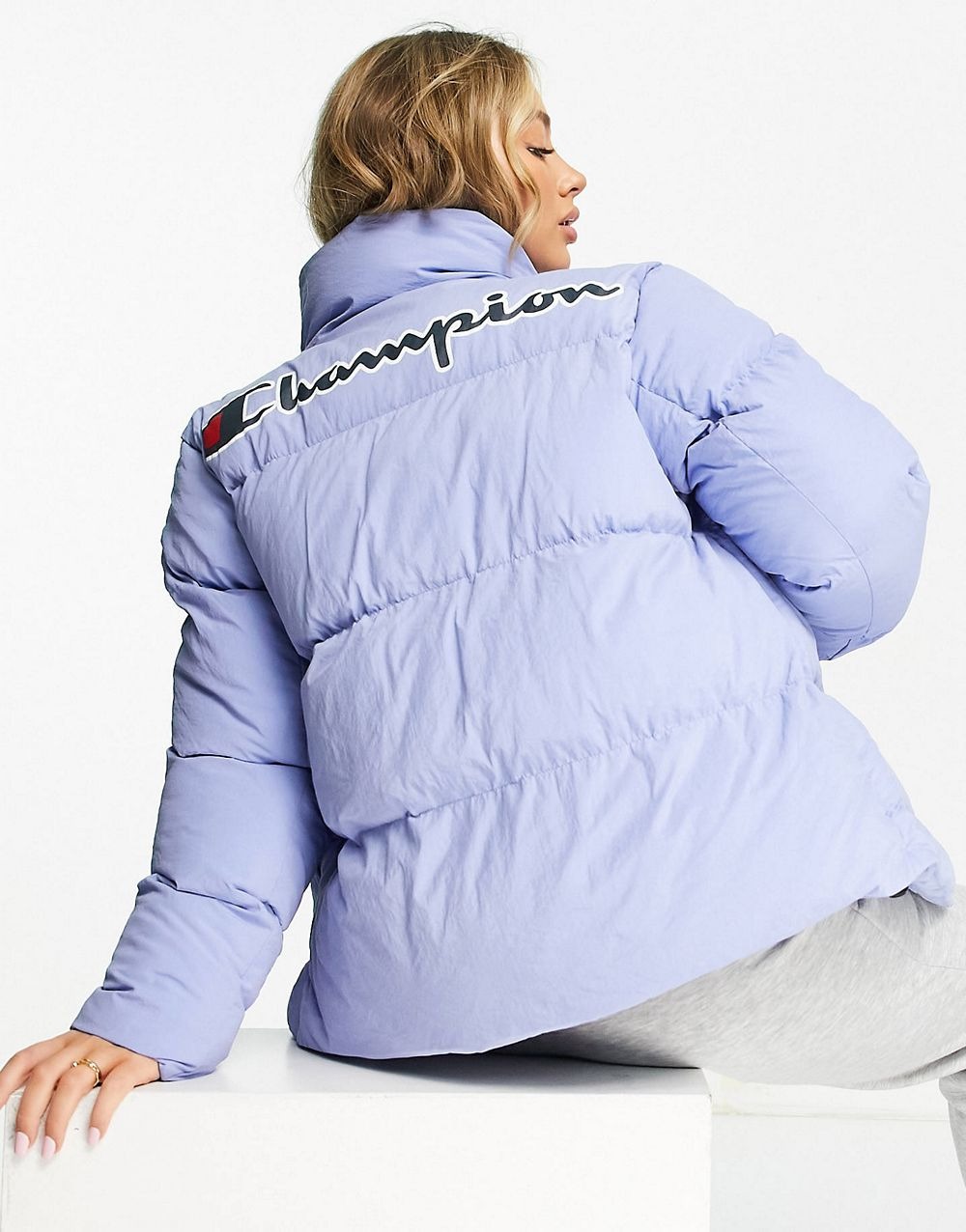Small Logo Puffer Jacket In Blue - Imagem 5